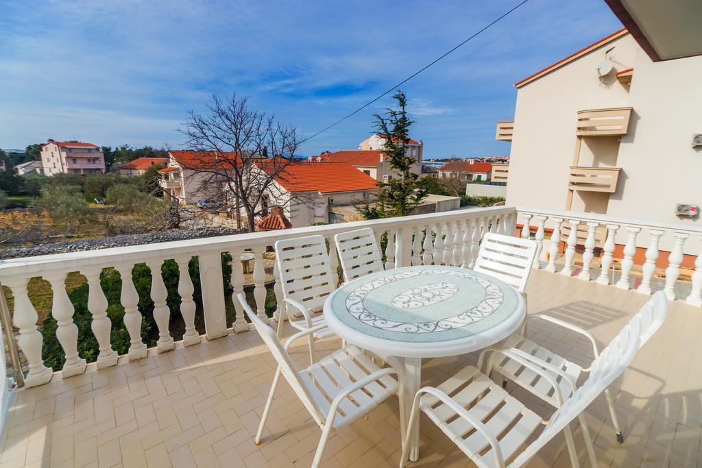 Pool Apartments Galeb Novalja Kamer foto